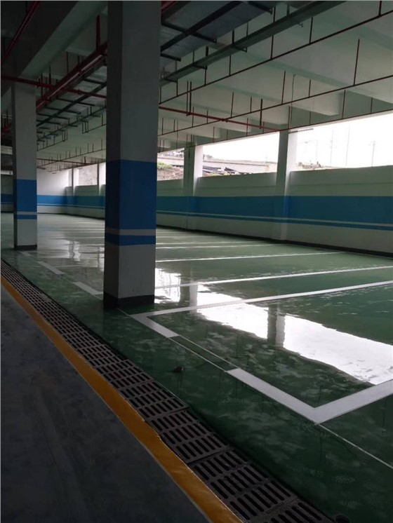 遵義高鐵新城地下停車場自流平04.jpg