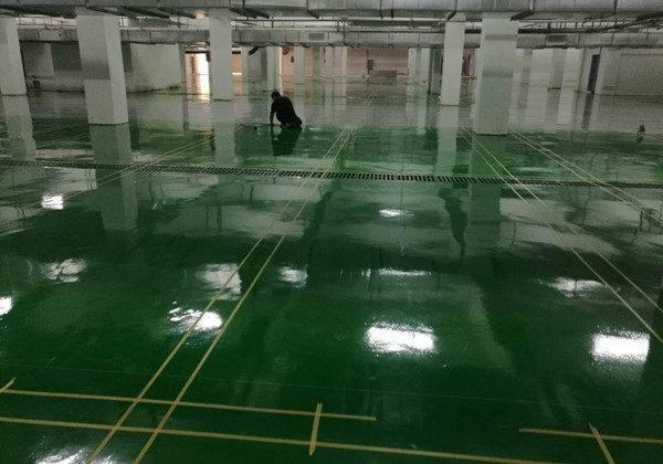 環(huán)氧地坪漆施工對環(huán)境及地面基層有哪些要求？