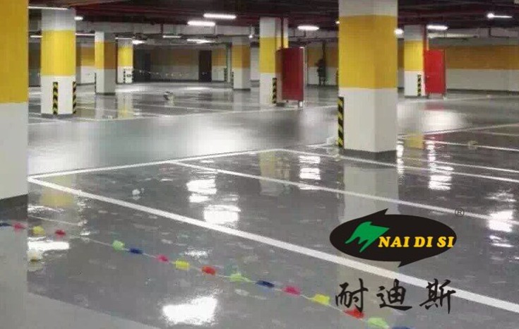 江西南昌麓湖酒店地下停車場(chǎng)環(huán)氧微珠防滑地坪工程